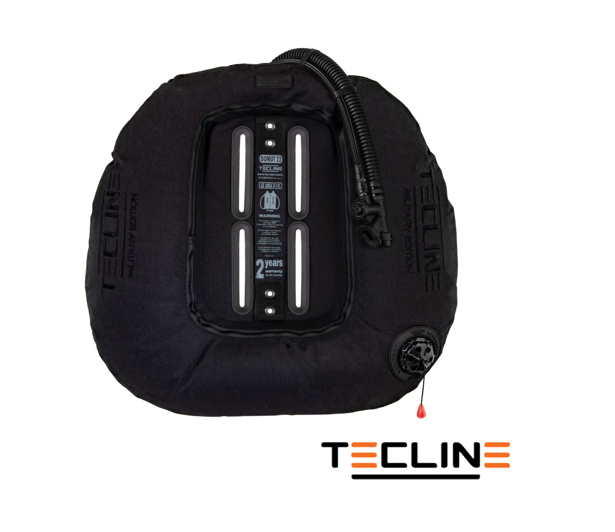 wing tecline noire militaire vue de face